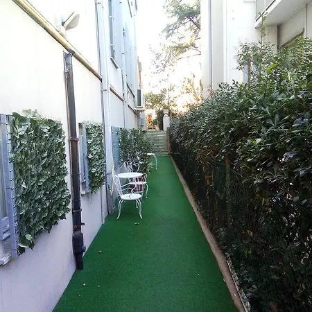 Jolie Tripoli Casa de hóspedes *